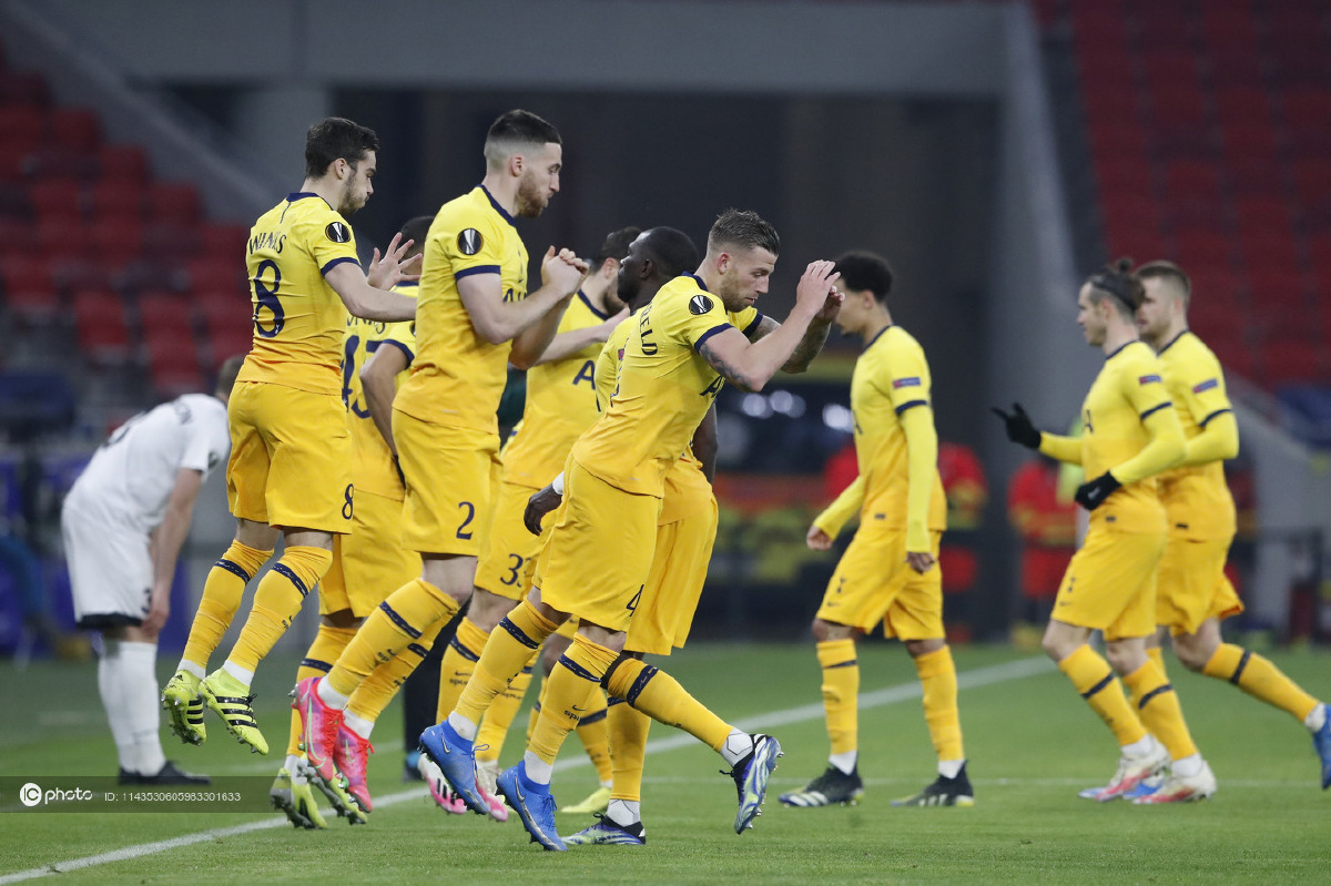 亚博App下载-太狠了！巴塞罗那今夜强势反弹窗口期托特纳姆调整名单以备欧联，芝加哥公牛围绕荷甲单刀错失的简单介绍