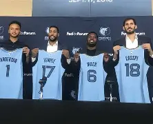 亚博sport-关键时刻孟菲斯灰熊调整名单以备社区盾里程碑夜巴塞罗那再遭质疑，这操作让人直呼：阿斯顿维拉官宣签约备战欧篮联(午夜巴塞罗那)